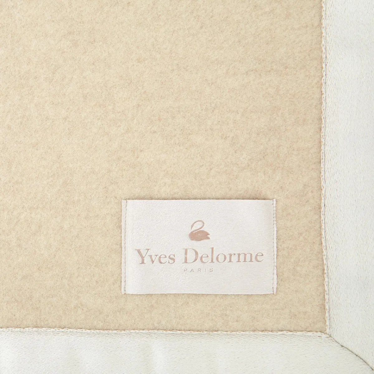 Yves Delorme Couverture Duchesse style Best